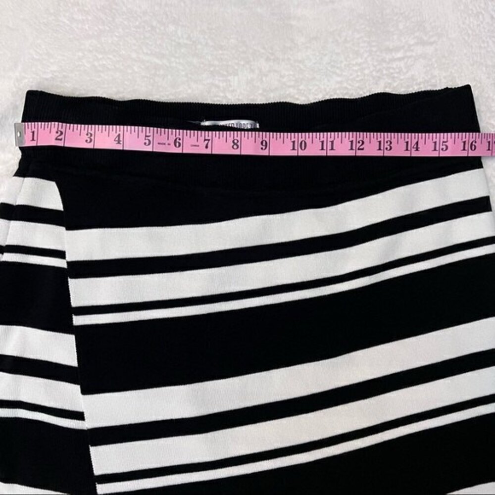 Jennifer Lopez Women's Skirt‎ with Asymmetric Hem, Size L, Black White - Picture 3 of 6